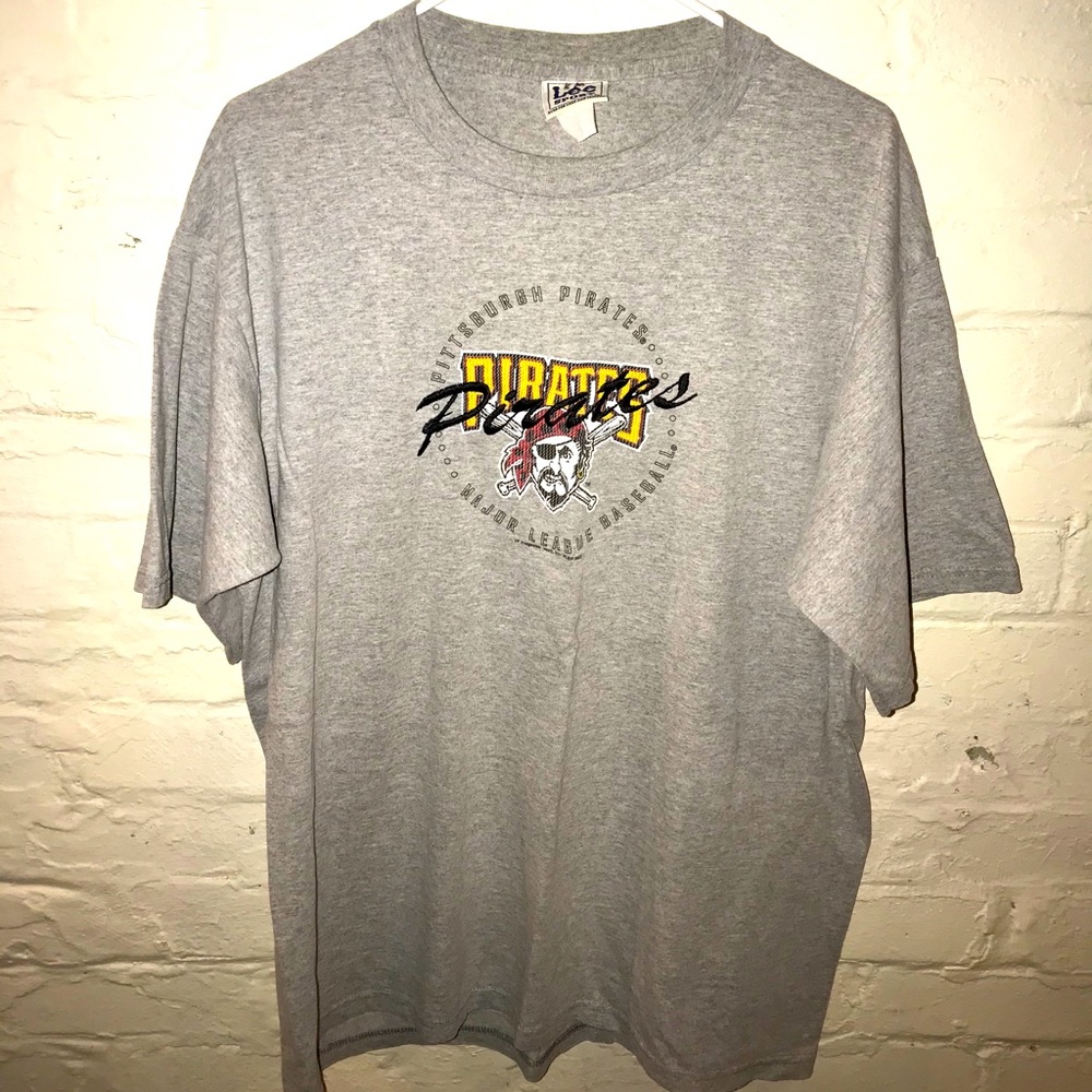 Vintage Pittsburgh Pirates shirt